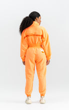 Cargar imagen en el visor de la galería, JOGGER BRAVE ORANGE